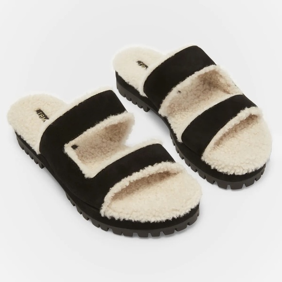Tamara Mellon Shearling Sandals. Never worn. Size 7.5 - Picture 1 of 4